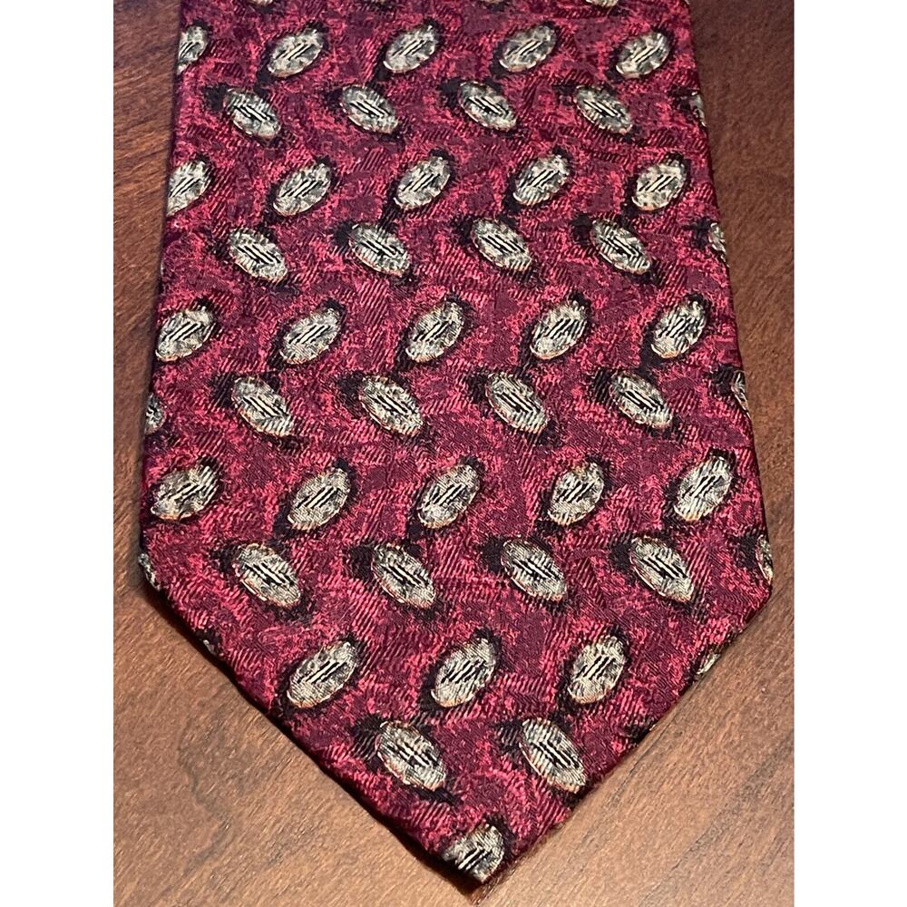 J. Z Richards Red Black Green Hand Made 100% Silk Men’s Neck Tie Made In USA